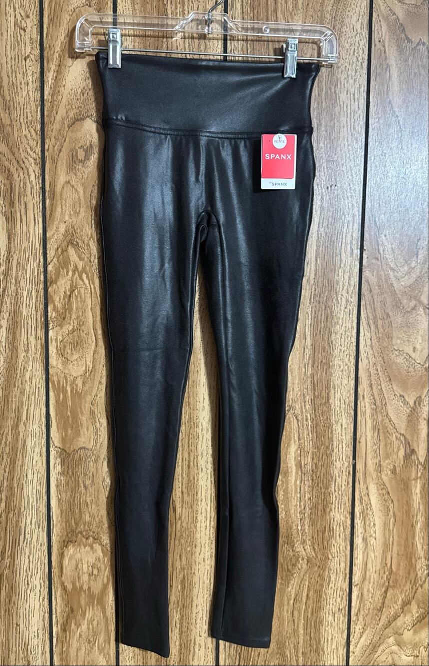 NWT Women’s Spanx Faux Leather Legging Shape Wear Regular $98